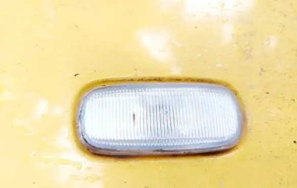 Audi A2 Front fender indicator light