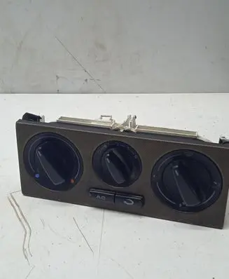 Volkswagen PASSAT B5 Climate control unit 1J082004501C