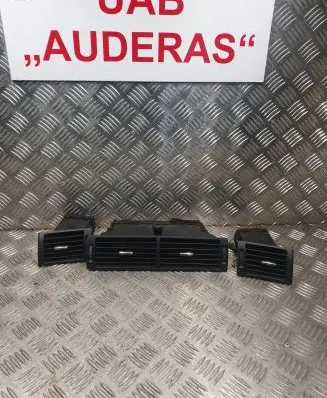 Audi A4 S4 B6 8E 8H Dash center air vent grill 438301 4438201 438401