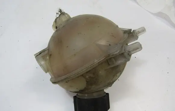 Fiat Scudo Coolant expansion tank/reservoir 1400474380