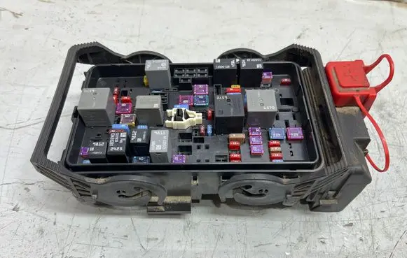 Opel Insignia B Fuse module 39116629