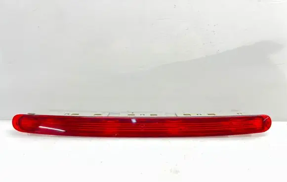 Mercedes-Benz R W251 Third/center stoplight A2518200156
