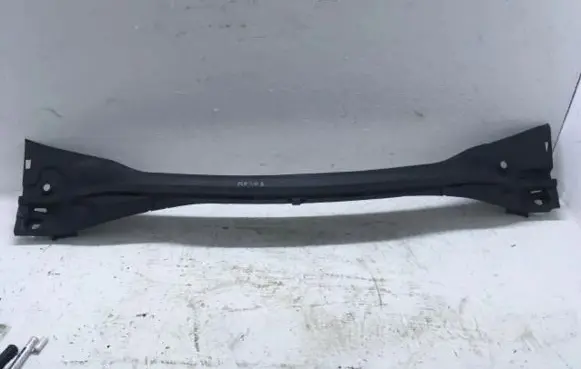 Renault Modus Wiper trim 8200213680