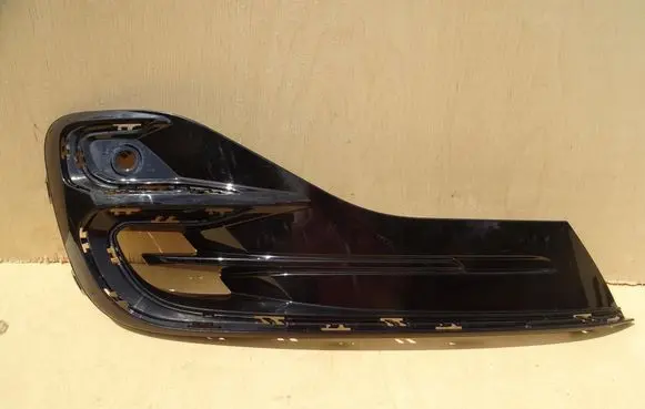Ford Focus Front bumper lower grill NX7B-15A298