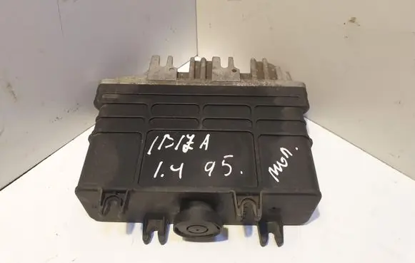 Volkswagen Golf III Engine control unit/module 0261203302 030906026R
