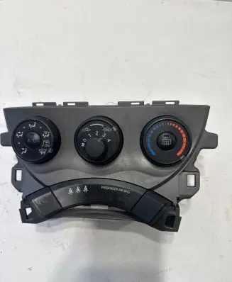 Toyota Verso-S Climate control unit