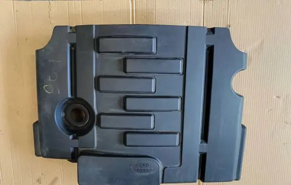 Land Rover Discovery 3 - LR3 Engine cover (trim)