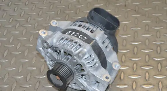 BMW 5 F10 F11 Generator/alternator 7606628