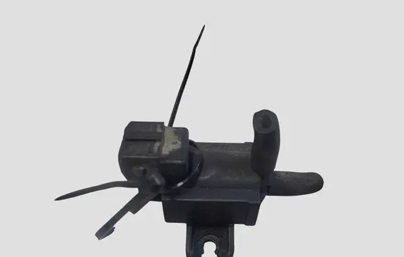 Volvo XC60 Turbo solenoid valve 70261300 31219977