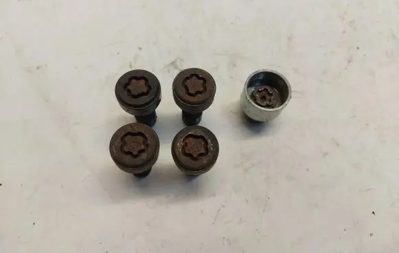 BMW X5 G05 Wheel nut wrench 