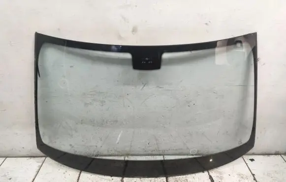Mercedes-Benz E W211 Front windscreen/windshield window AS1 A2118705426