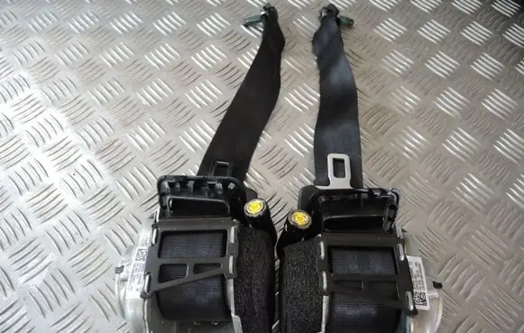 Alfa Romeo Stelvio Rear seatbelt 01561384650