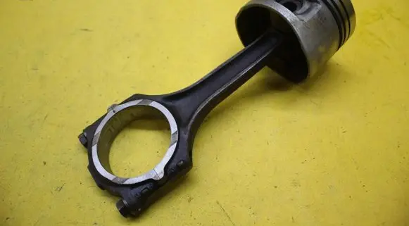 Audi A6 S6 C4 4A Piston with connecting rod 077B