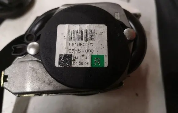 Skoda Superb B5 (3U) Front seatbelt 561080101 06RS000