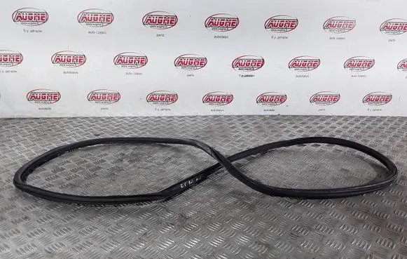 Audi Q5 SQ5 Rear door rubber seal (on body) 8R0833721D