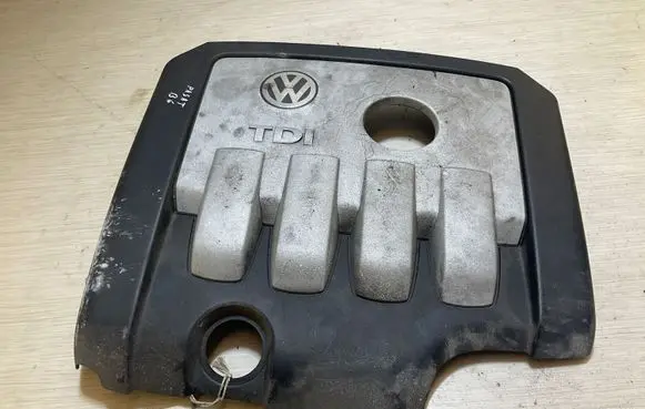 Volkswagen PASSAT B6 Engine cover (trim) 03G103925BF AU03G103 V03G103