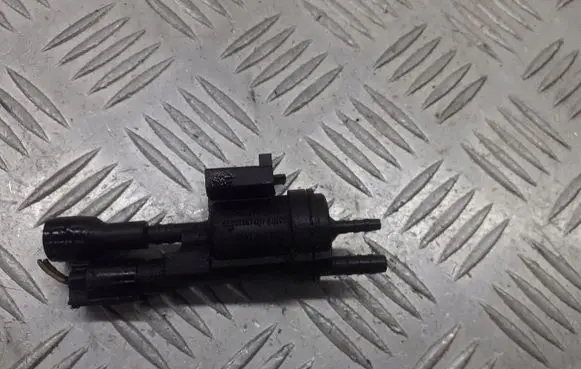 Mercedes-Benz E W210 Valve vacuum 0025401497