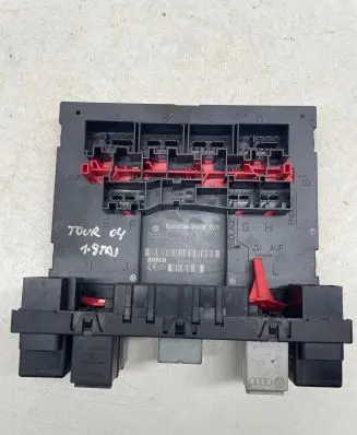 Volkswagen Touran I Comfort/convenience module 1K0937049G F005V00216 H26S0302