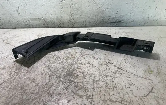 Jeep Grand Cherokee WL Front bumper mounting bracket 68408116AA