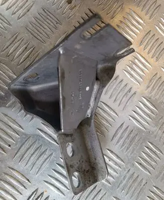 Nissan Qashqai Engine mounting bracket 208172811R