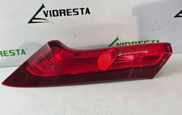 Honda CR-V Rear/tail lights W0706 3004