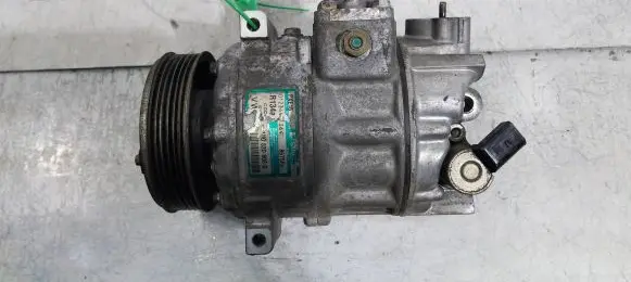 Volkswagen Golf V Air conditioning (A/C) compressor (pump) 1K0820803G