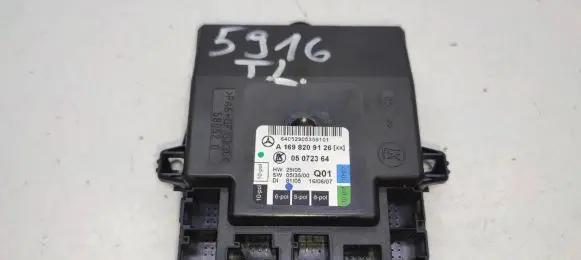 Mercedes-Benz B W245 Central body control module A1698209126