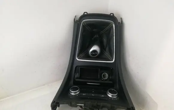 Mercedes-Benz A W176 Center console A2469000515 A1766802000 A2469010705