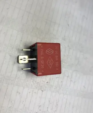 Opel Vivaro Other relay 7700844682A