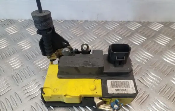 Volvo S60 Front door lock 9485304