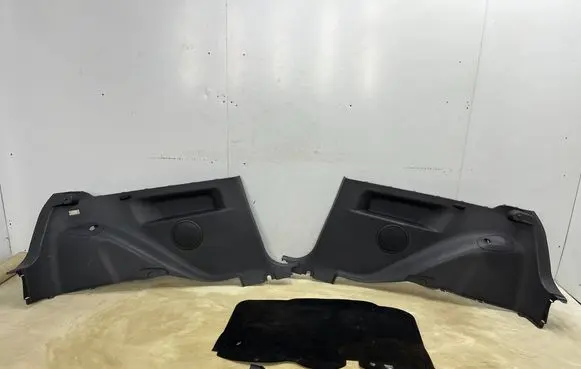 Mitsubishi Colt Tailgate/boot cover trim set 
