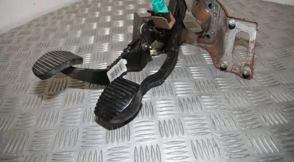 Citroen Berlingo Pedal assembly C943211408 943211408 11277A