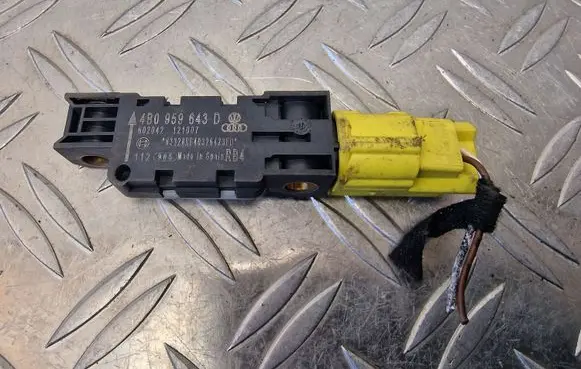 Audi A8 S8 D3 4E Airbag deployment crash/impact sensor 4B0959643D