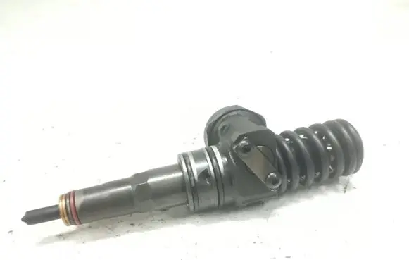 Volkswagen Caddy Fuel injector 038130073BN