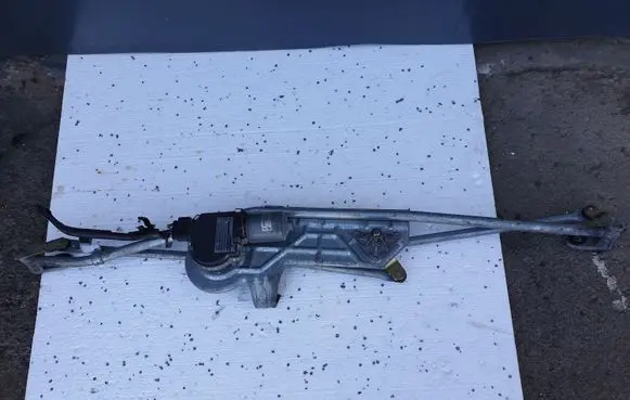 Ford Galaxy Front wiper linkage and motor 7M3955119A 0390241803