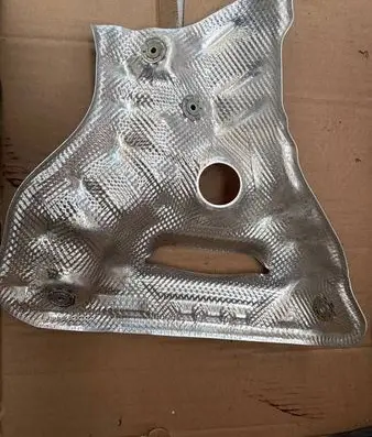 Toyota RAV 4 (XA50) Exhaust heat shield