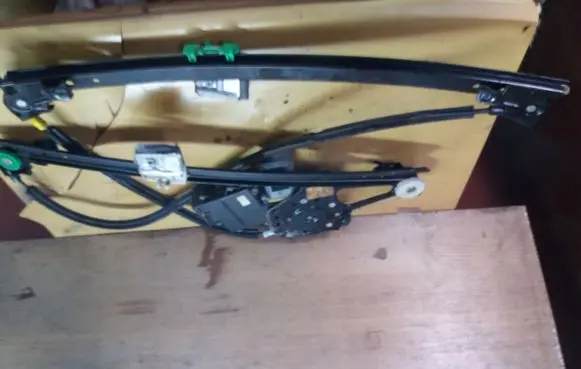 Volkswagen Sharan Front door window regulator with motor 95VWA23201BF 7M0837401P 05075510