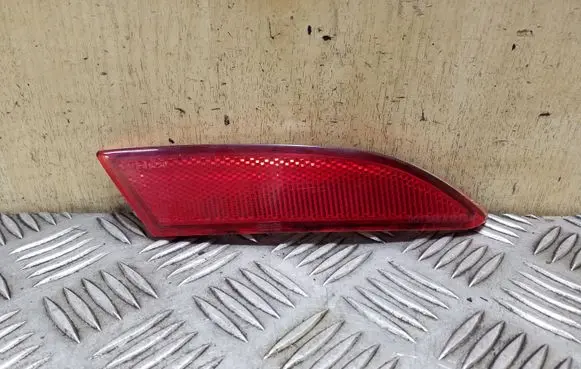 Rear tail light reflector