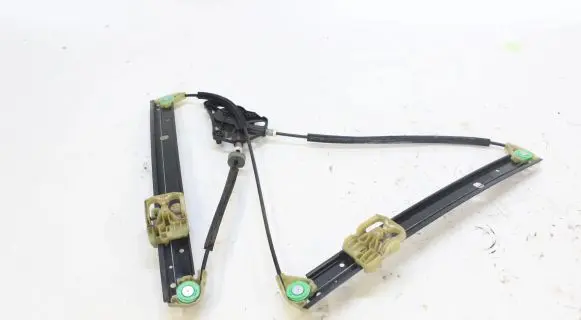 Audi Q3 8U Front door window regulator with motor 8U0837461