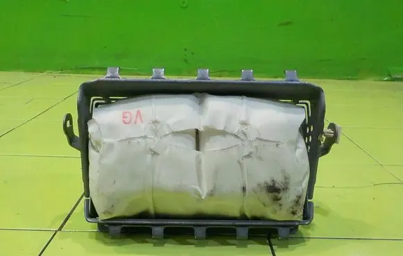 Mitsubishi Lancer VIII Passenger airbag 7030A060