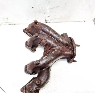 Nissan Sunny Exhaust manifold