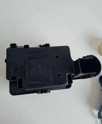 Iveco Daily 3rd gen Fuse box cover 69500825