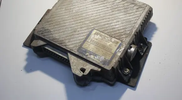 Peugeot 406 Engine control unit/module 9630466980 04010028B