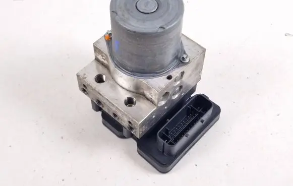 BMW 6 F12 F13 ABS Pump 6797671 6797668 6797670