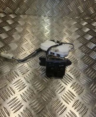 Toyota Avensis Verso Loading door lock 