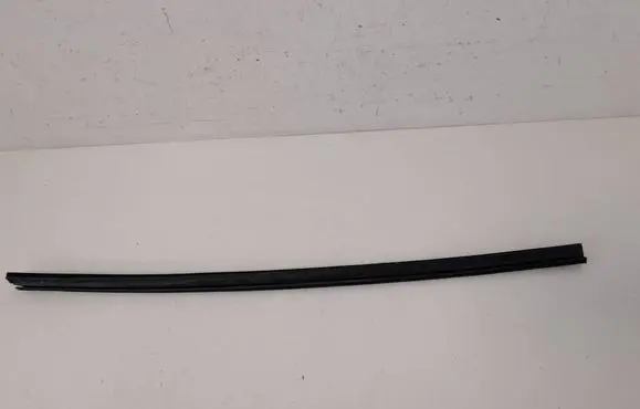Audi Q5 SQ5 Rubber seal front door window/glass 80A837479