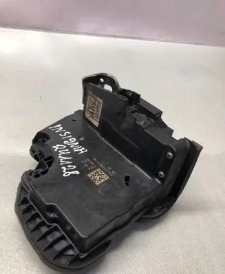 Opel Insignia B Front door lock 3035076g