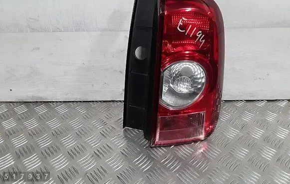 Dacia Duster Rear/tail lights 
