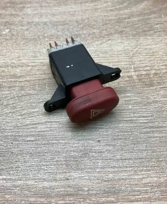 Renault Laguna II Hazard light switch 822955