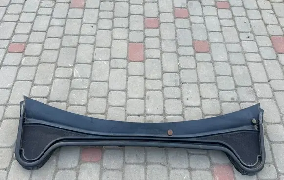 Wiper trim
